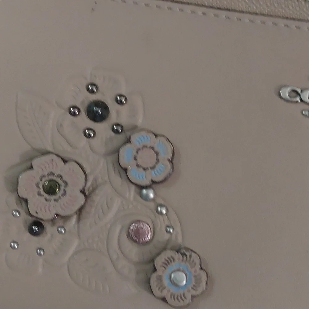 Coach Taupe/Tan Tea Rose Wallet - Picture 6 of 6
